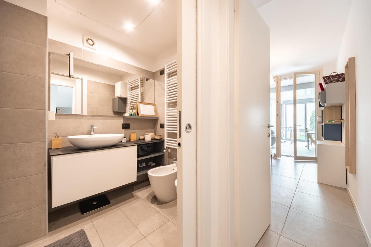 Renovated Apt With Garden & Veranda! Milan Exterior photo